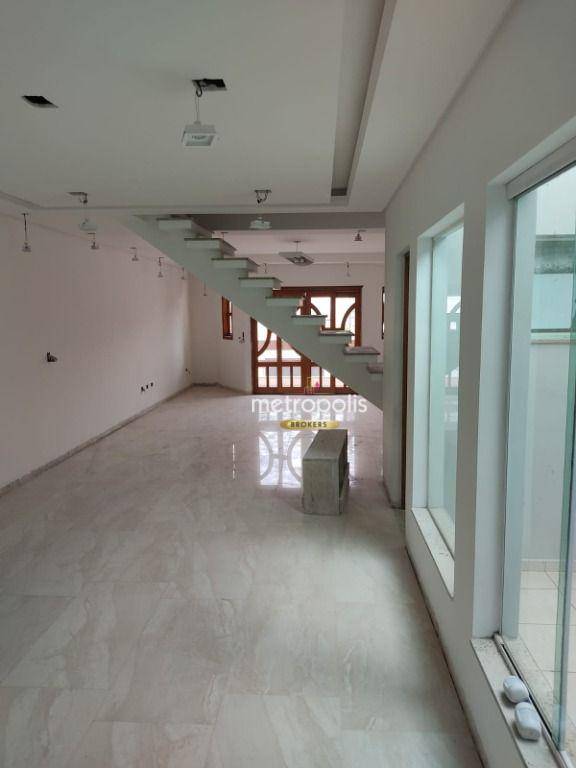 Sobrado à venda com 3 quartos, 250m² - Foto 4