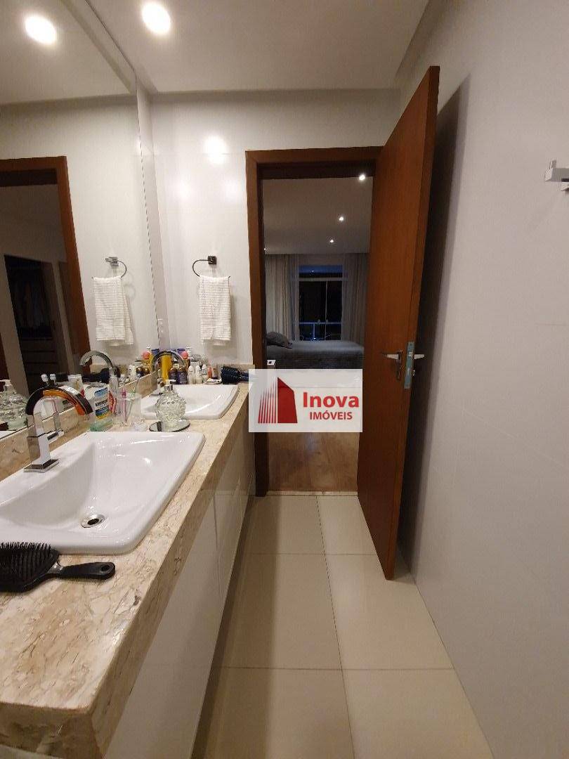 Apartamento à venda com 3 quartos, 140m² - Foto 29