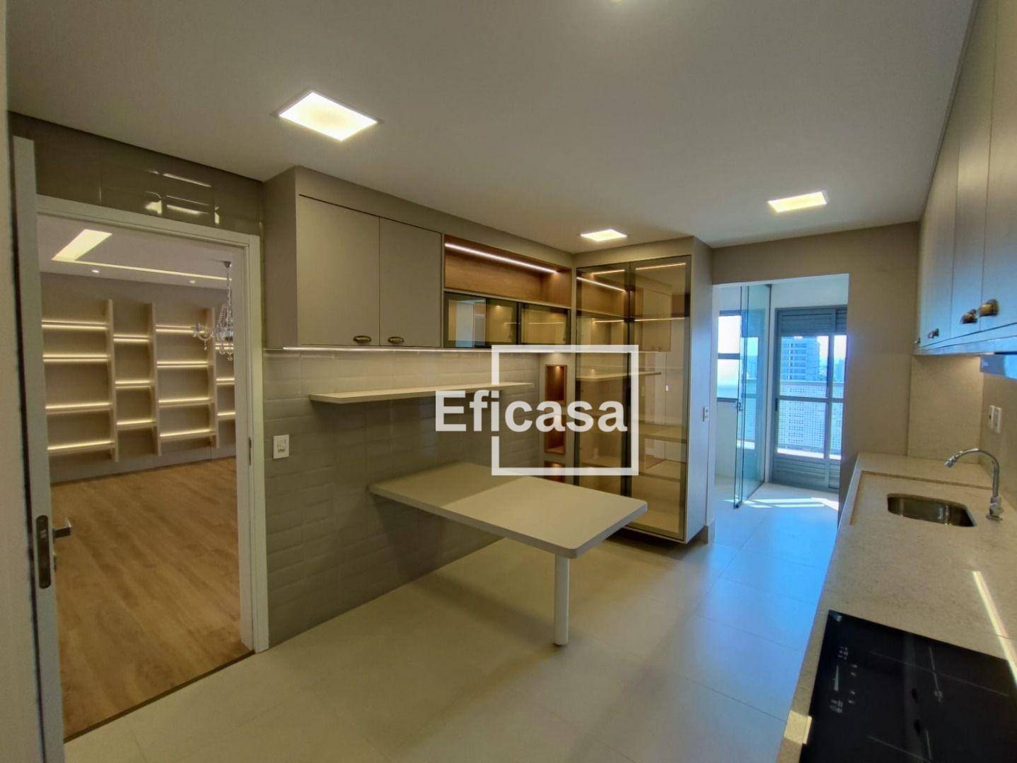 Apartamento à venda com 3 quartos, 127m² - Foto 1