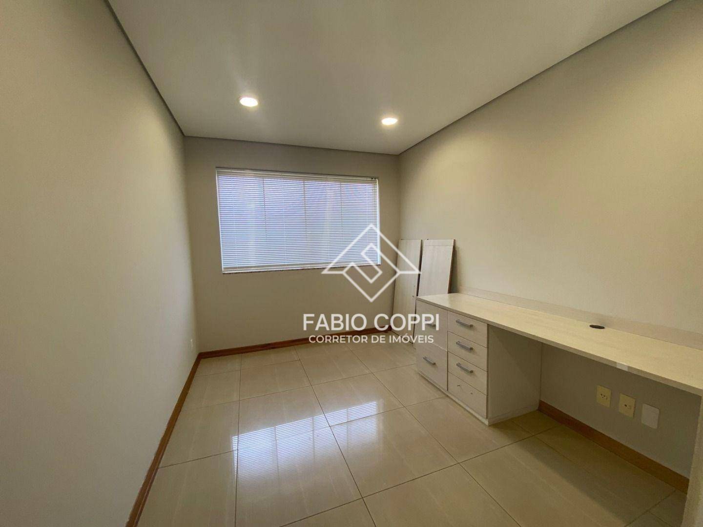Casa de Condomínio à venda com 3 quartos, 320m² - Foto 20