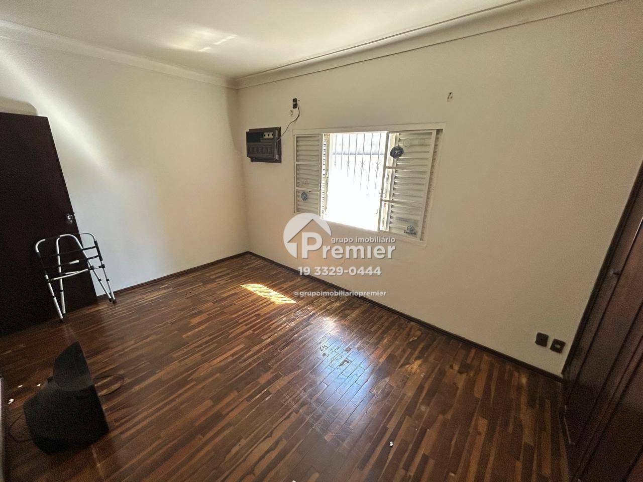 Casa para alugar com 3 quartos, 300m² - Foto 38