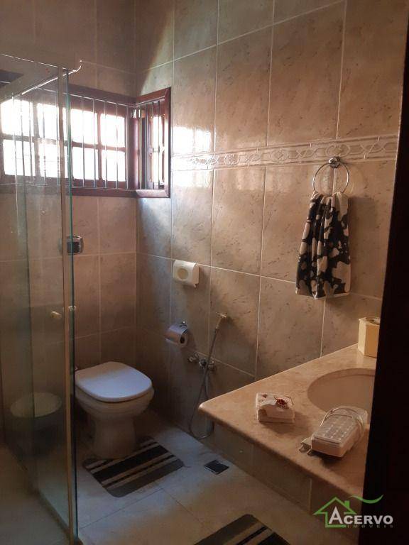 Casa de Condomínio à venda com 4 quartos, 278m² - Foto 22