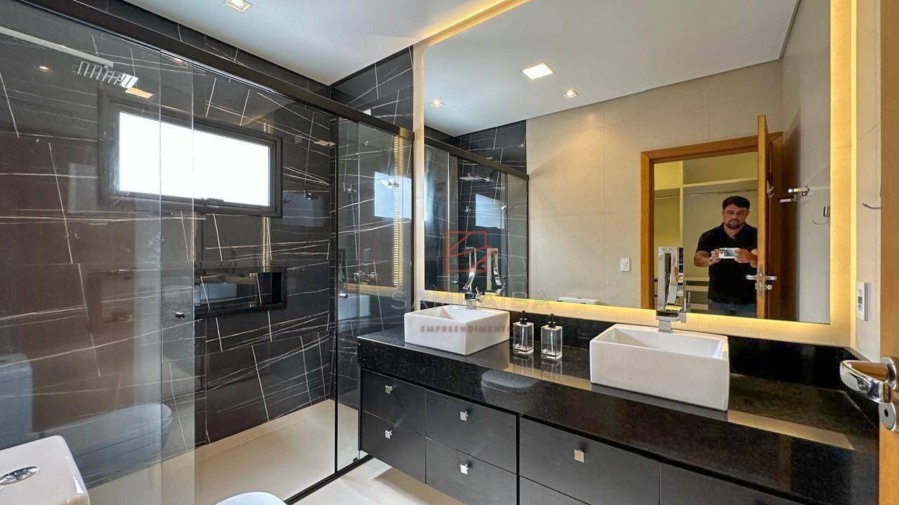Casa de Condomínio à venda e aluguel com 3 quartos, 220m² - Foto 23