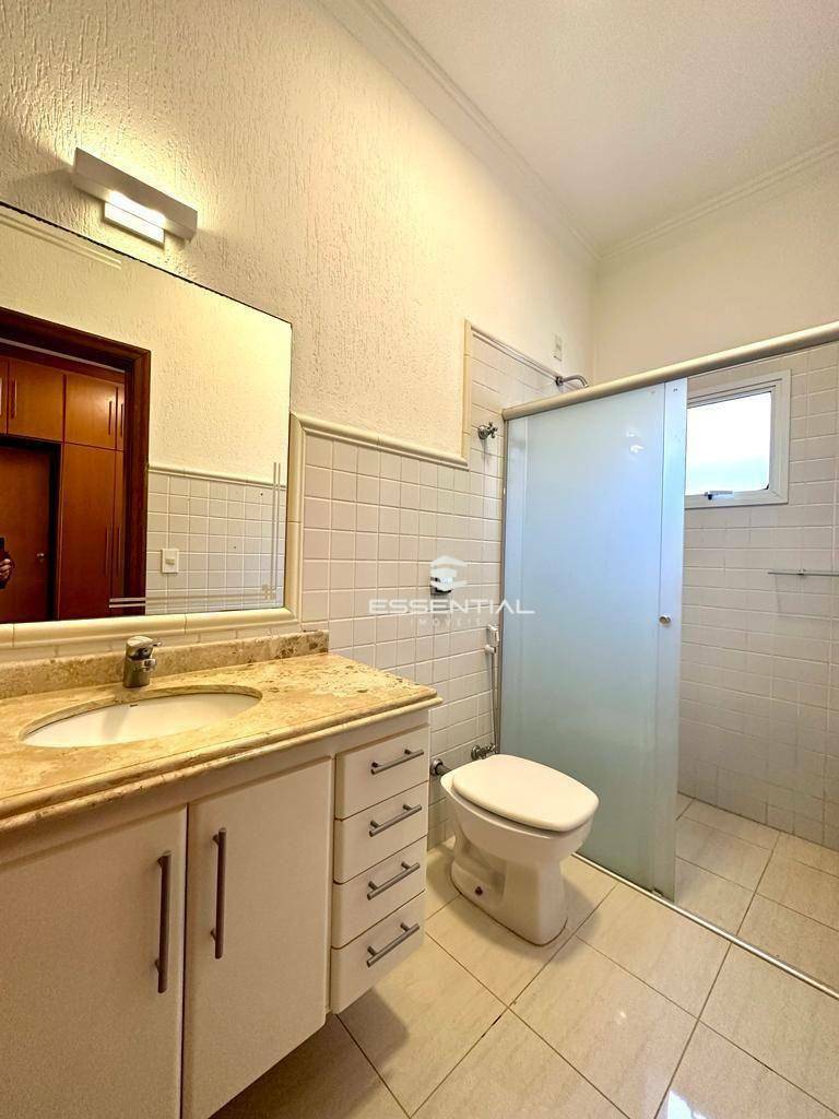 Casa à venda e aluguel com 3 quartos, 238m² - Foto 12