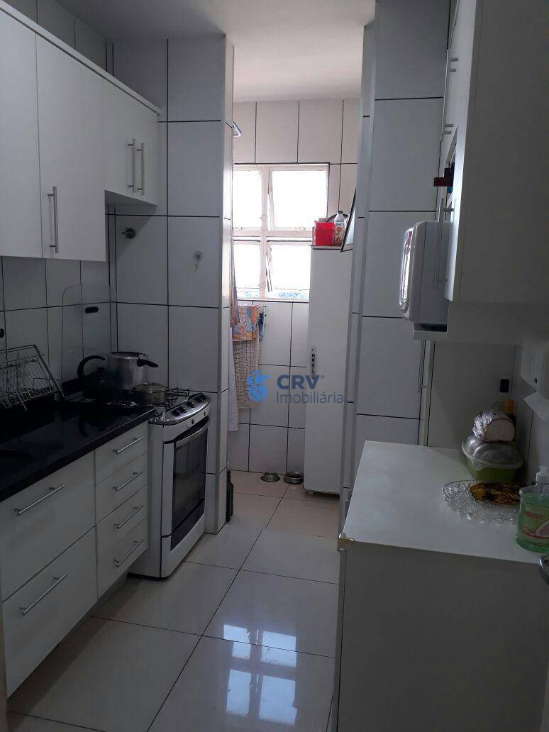 Apartamento à venda com 3 quartos, 66m² - Foto 7