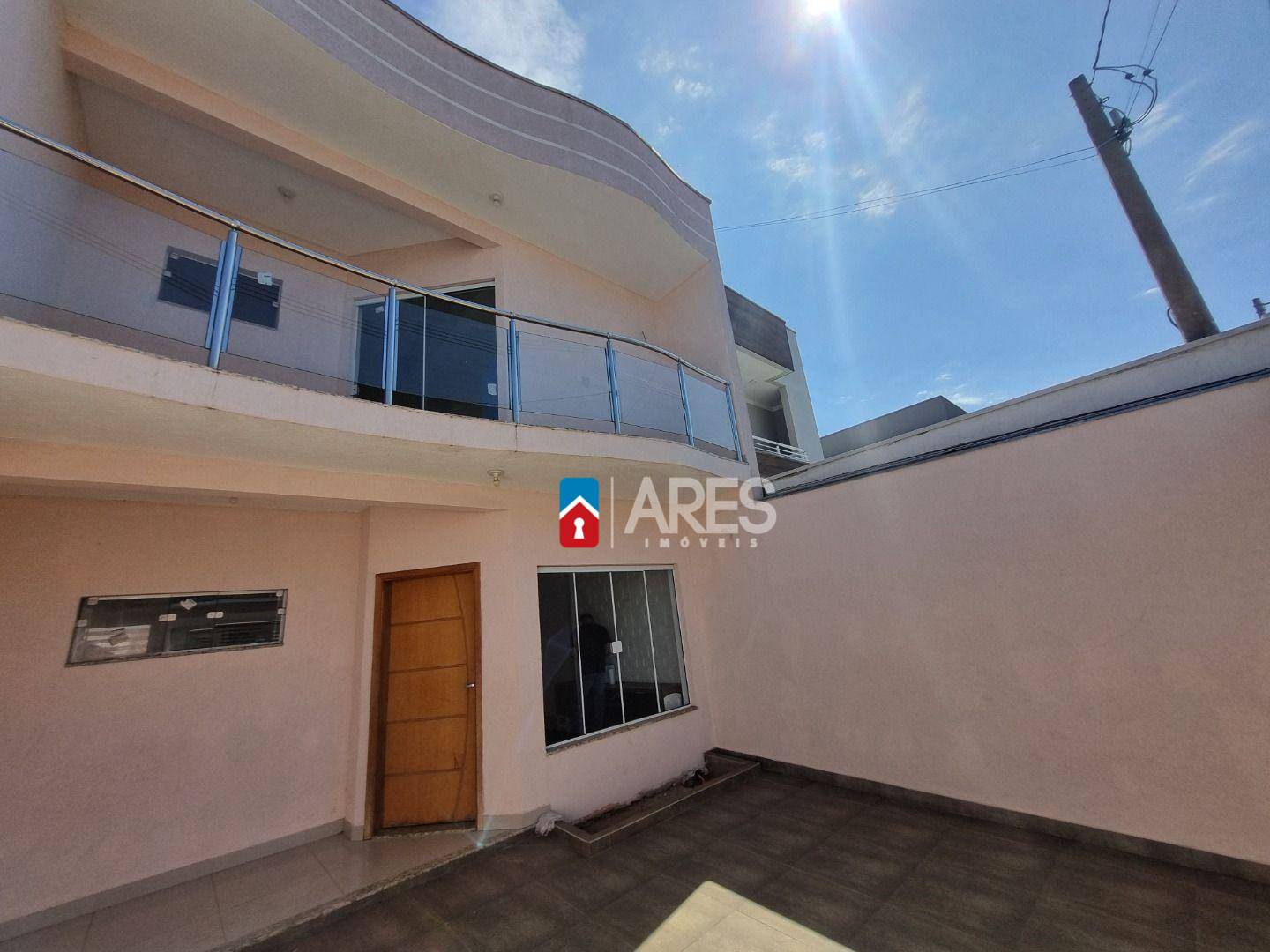 Casa, 3 quartos, 140 m² - Foto 1