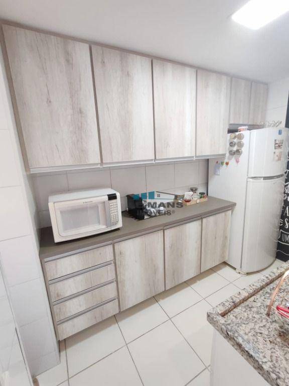 Apartamento à venda com 3 quartos, 85m² - Foto 8