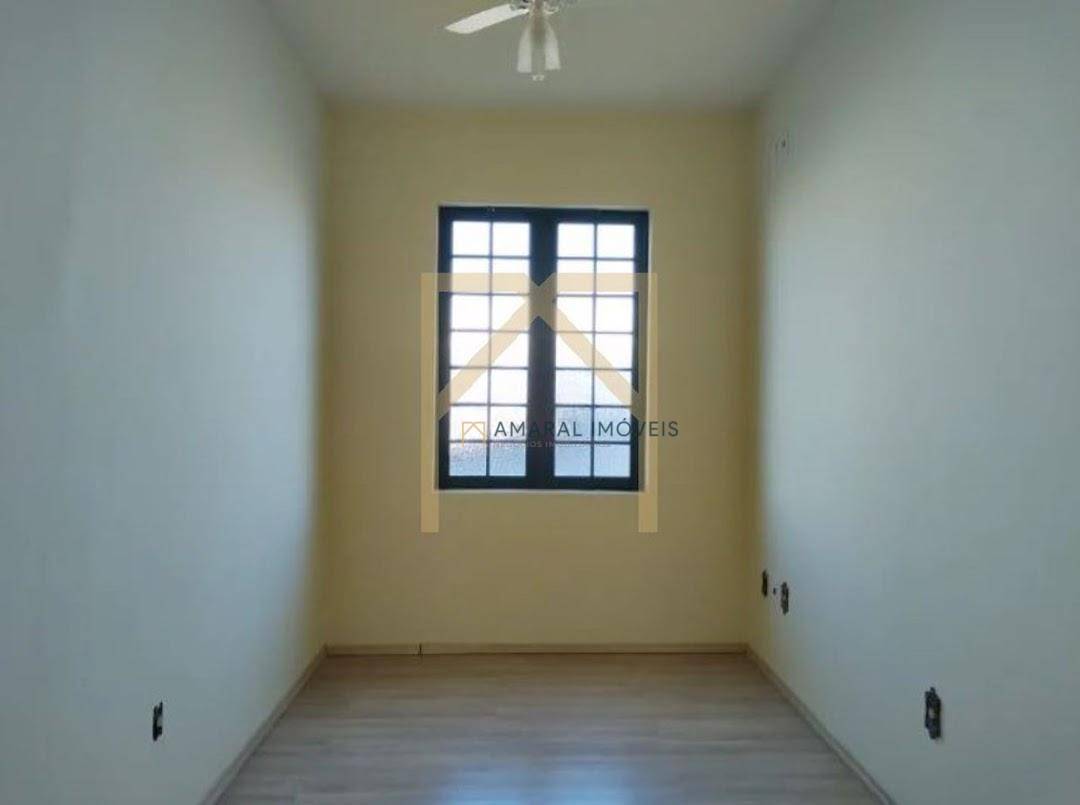 Casa para alugar com 3 quartos, 163m² - Foto 12