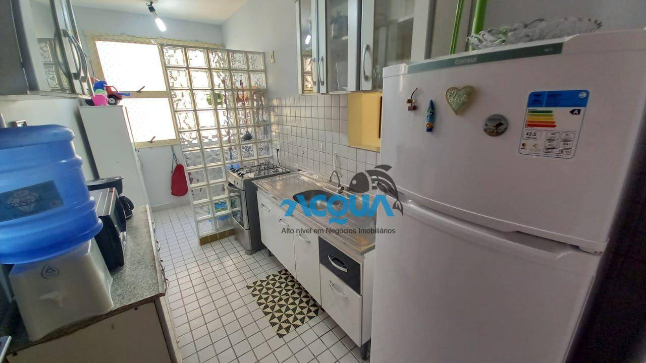 Apartamento à venda com 2 quartos, 72m² - Foto 4