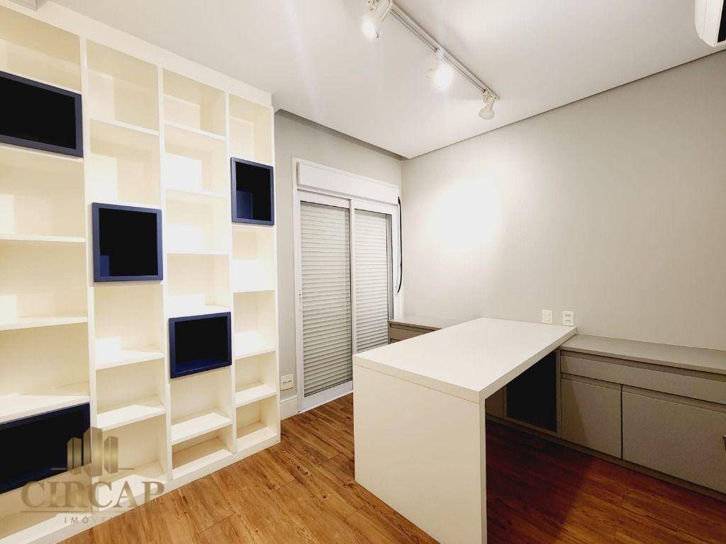 Apartamento à venda com 3 quartos, 161m² - Foto 19