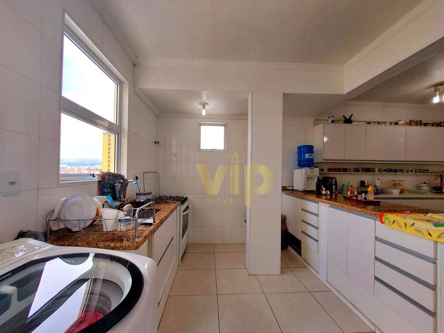 Apartamento à venda com 3 quartos, 148m² - Foto 8