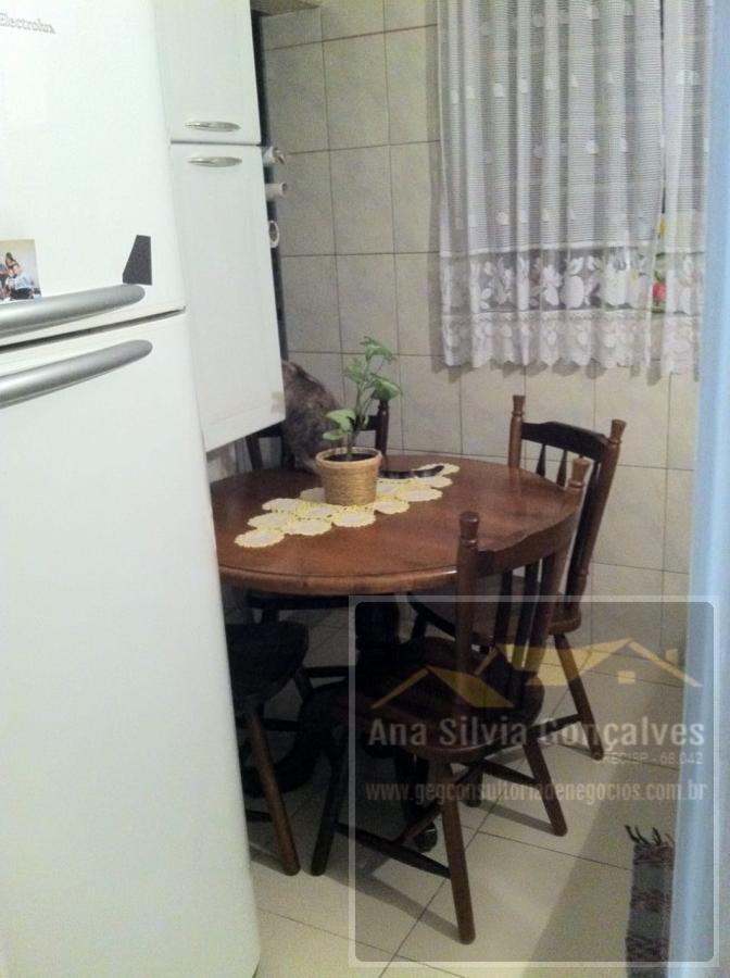 Apartamento à venda com 2 quartos, 50m² - Foto 4