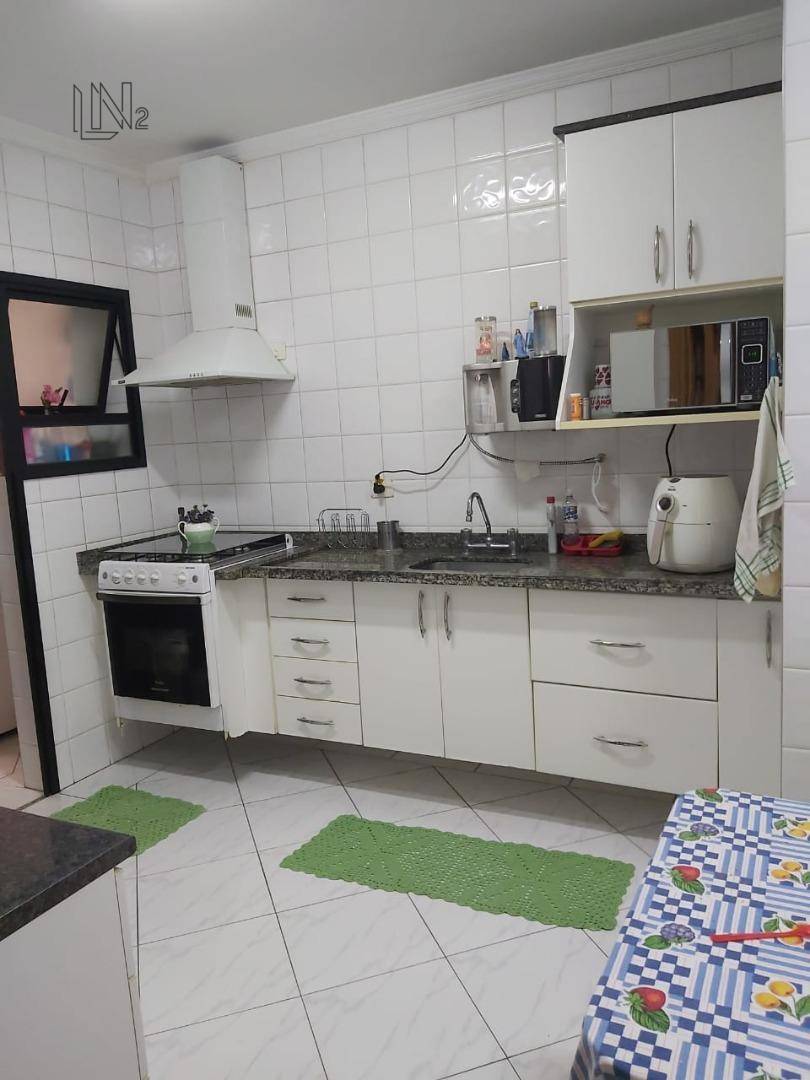 Apartamento à venda com 3 quartos, 98m² - Foto 12