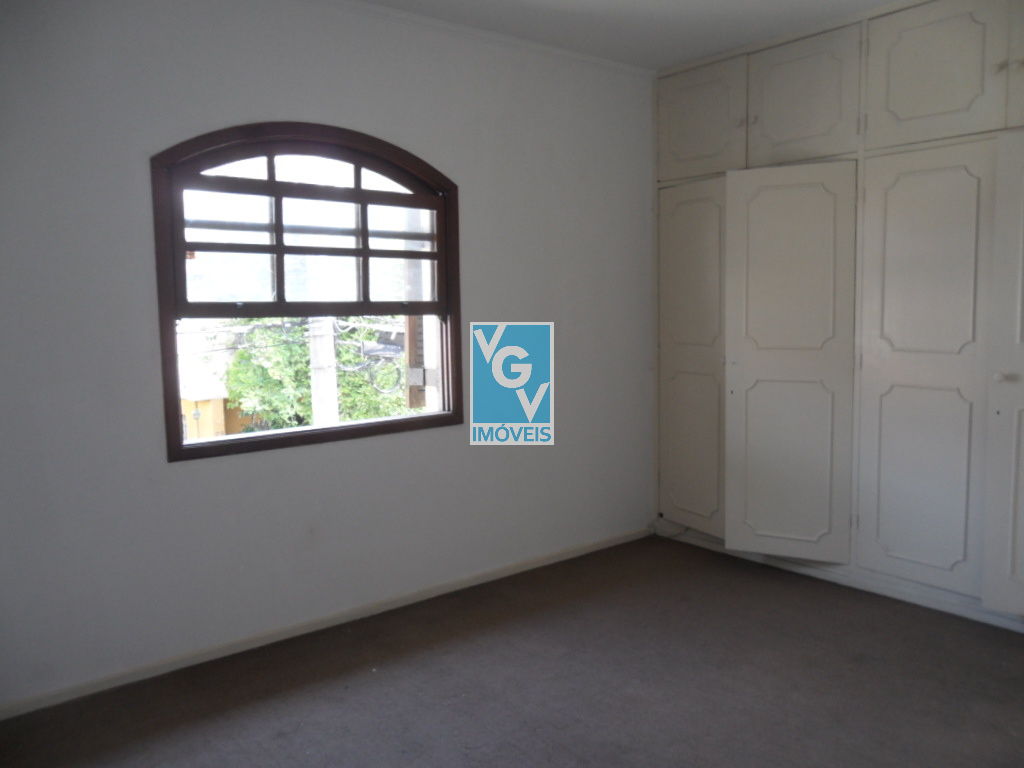 Casa à venda e aluguel com 3 quartos, 160m² - Foto 8