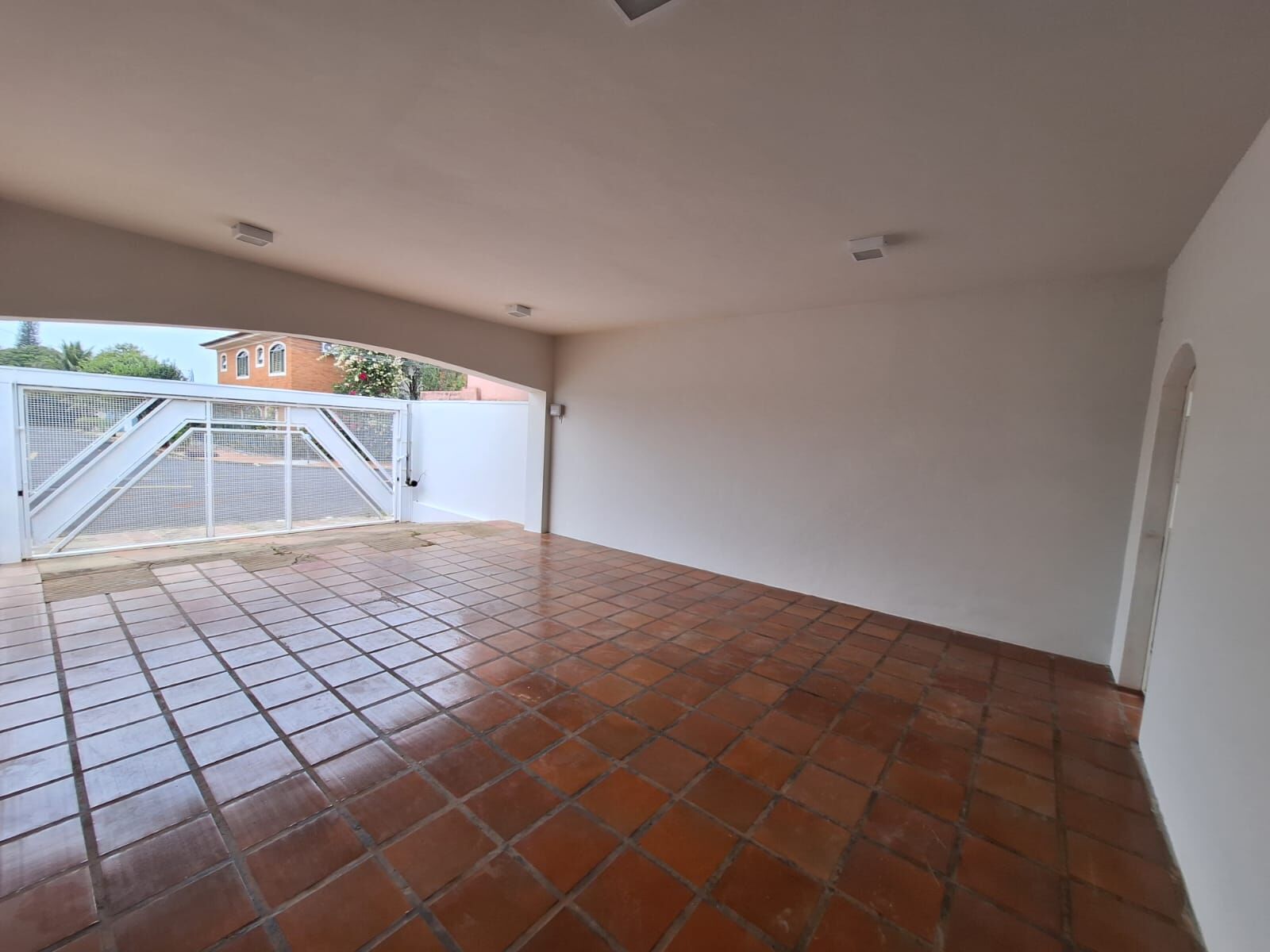 Casa para alugar, 250m² - Foto 2