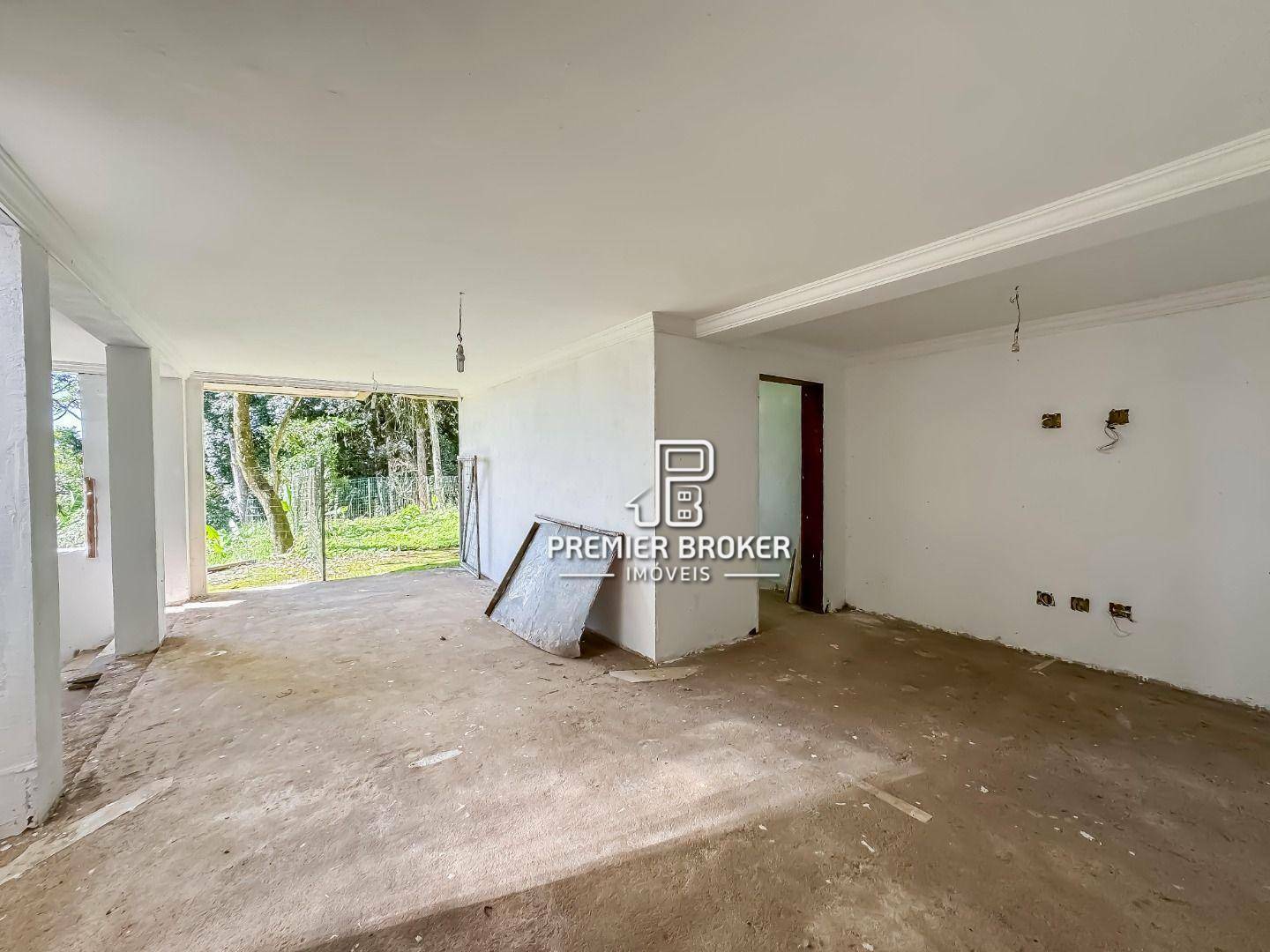 Casa de Condomínio à venda com 5 quartos, 213m² - Foto 35