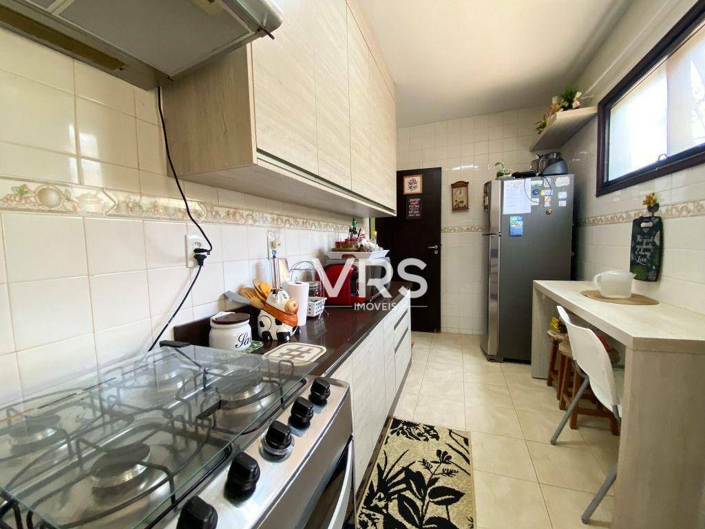 Casa à venda com 4 quartos, 180m² - Foto 18