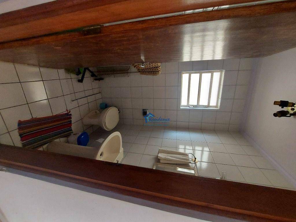 Casa à venda com 5 quartos, 201m² - Foto 5