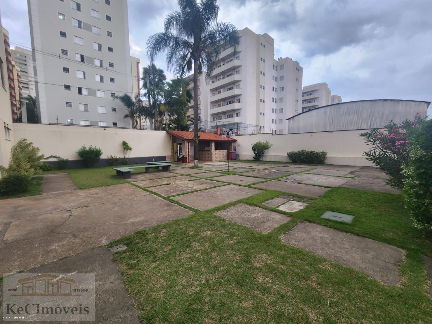 Apartamento à venda com 2 quartos, 61m² - Foto 5