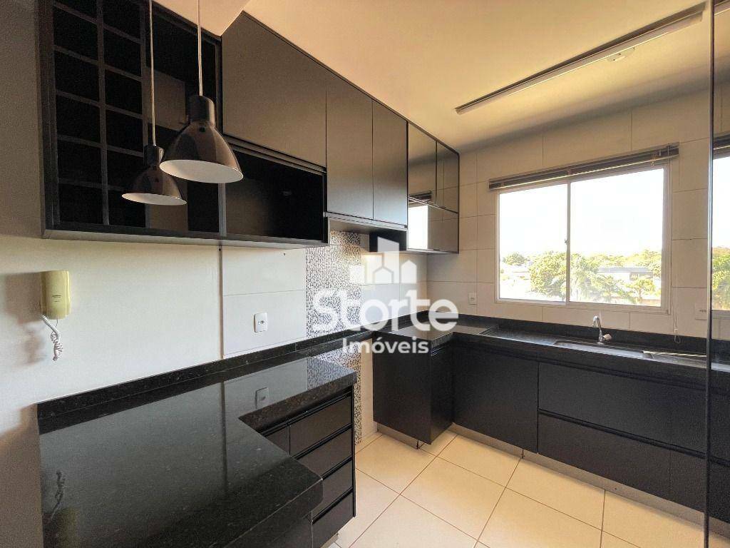 Apartamento à venda com 2 quartos, 57m² - Foto 1