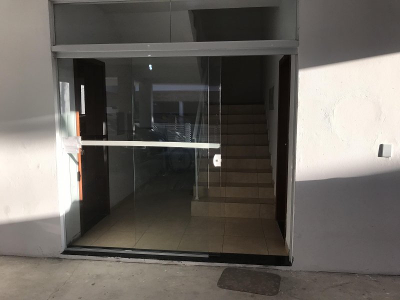 Apartamento à venda com 2 quartos, 72m² - Foto 4