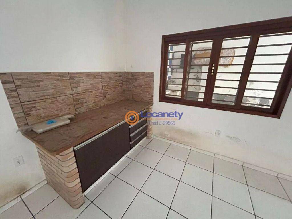 Casa à venda com 3 quartos, 288m² - Foto 6