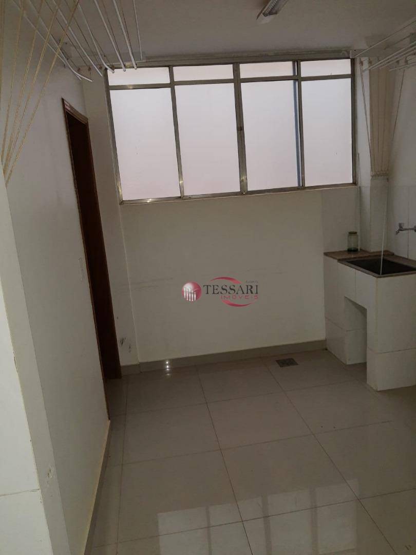 Apartamento à venda com 3 quartos, 110m² - Foto 15