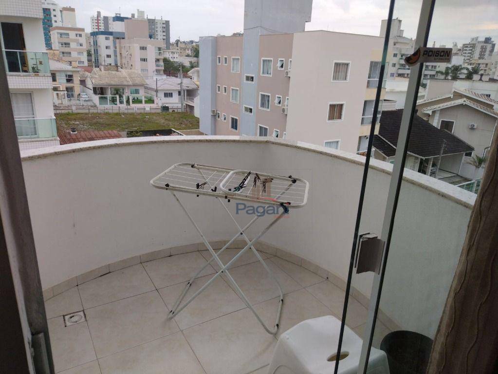 Apartamento à venda com 3 quartos, 82m² - Foto 17