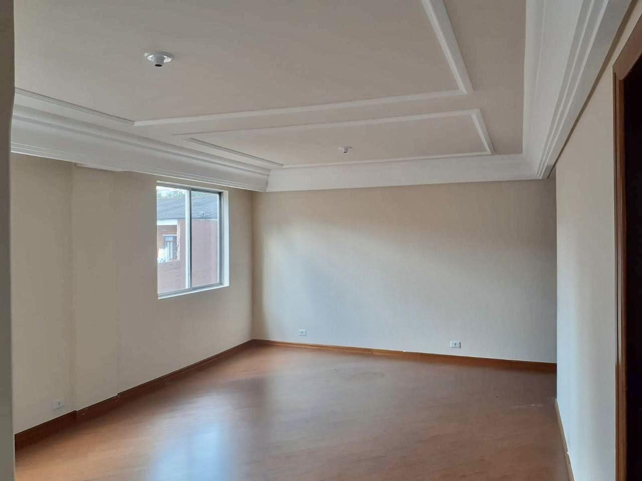 Apartamento à venda com 3 quartos, 96m² - Foto 3