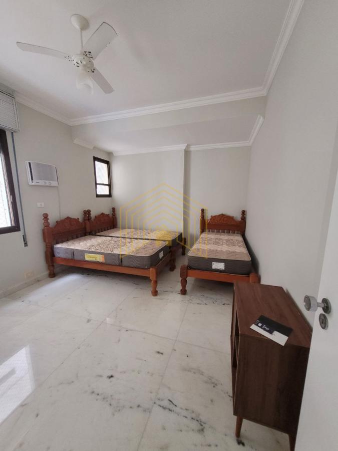 Apartamento à venda com 3 quartos, 180m² - Foto 42