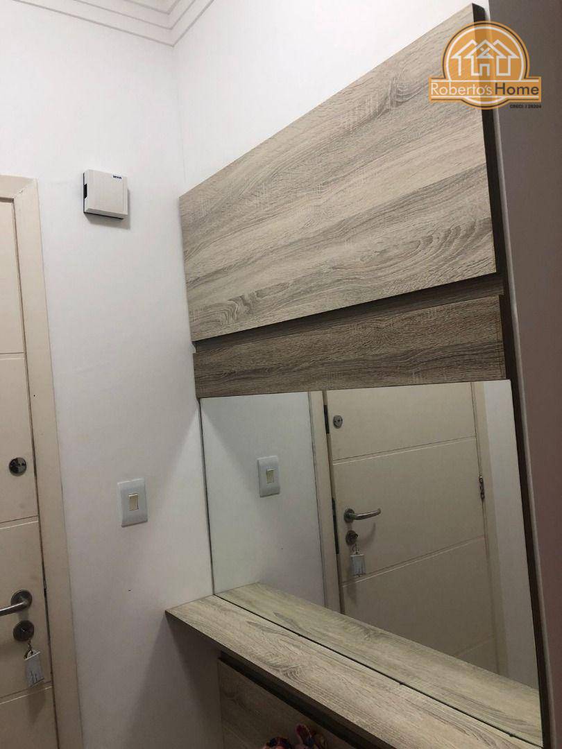 Apartamento à venda com 2 quartos, 70m² - Foto 4