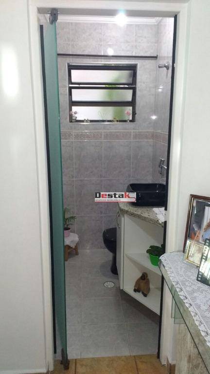 Sobrado à venda com 3 quartos, 274m² - Foto 19