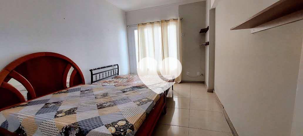 Apartamento à venda com 1 quarto, 50m² - Foto 2