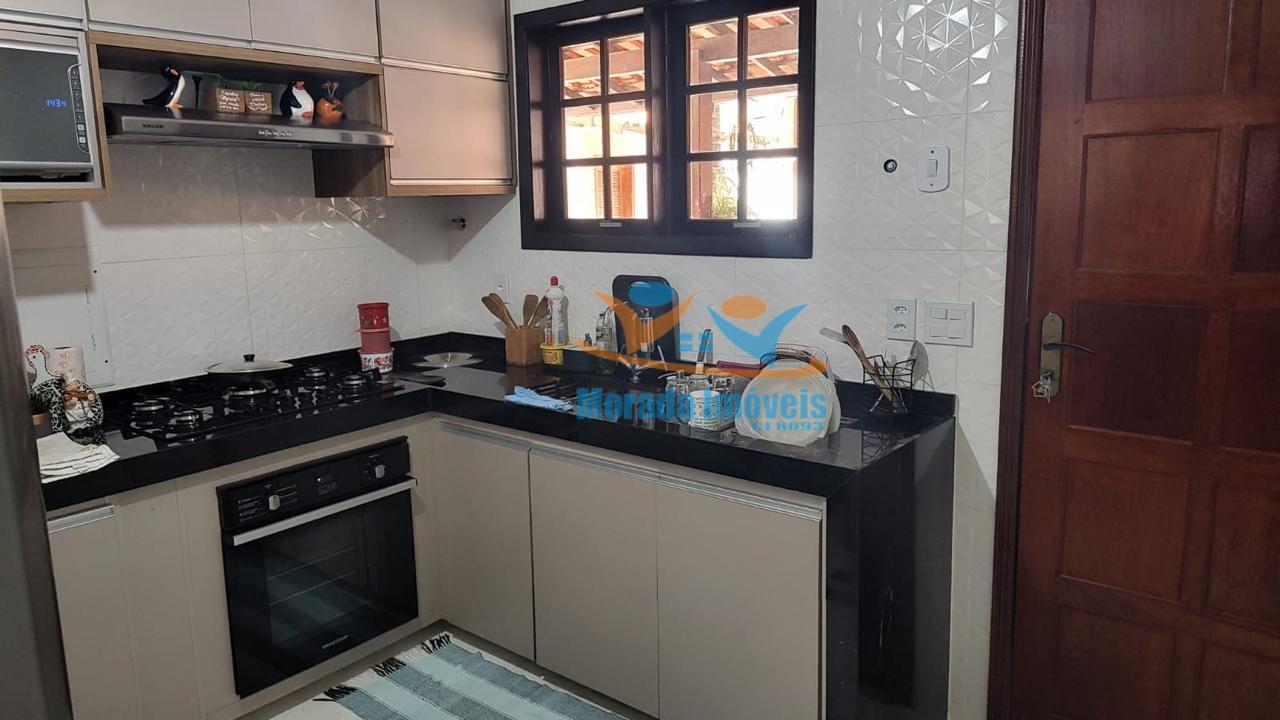 Casa à venda com 3 quartos, 330m² - Foto 11