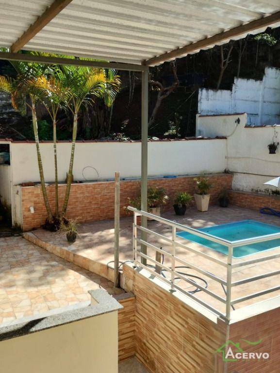 Casa à venda com 5 quartos, 73m² - Foto 22