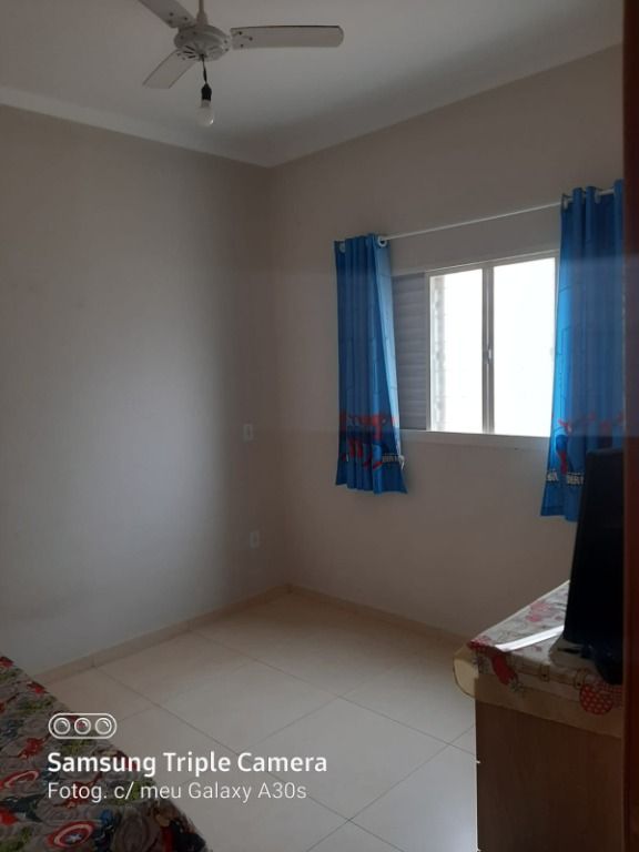 Casa à venda com 2 quartos, 54m² - Foto 30