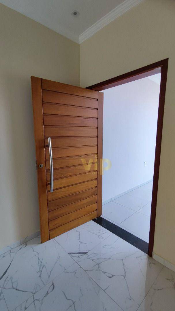 Casa à venda com 4 quartos, 210m² - Foto 13