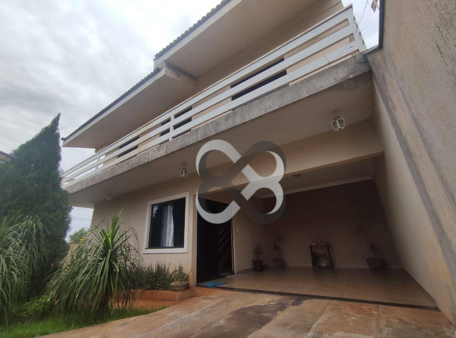 Sobrado à venda com 4 quartos, 286m² - Foto 1