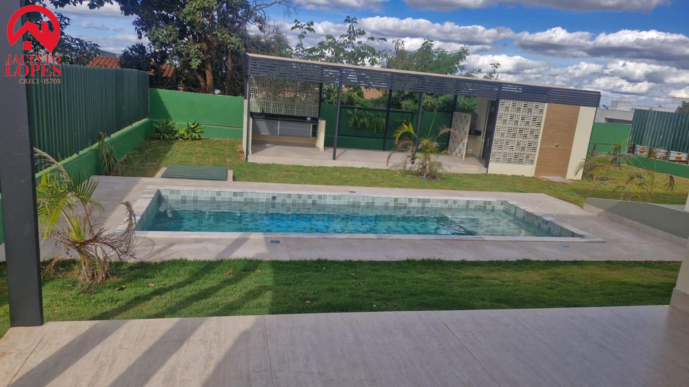 Casa de Condomínio à venda com 4 quartos, 295m² - Foto 2