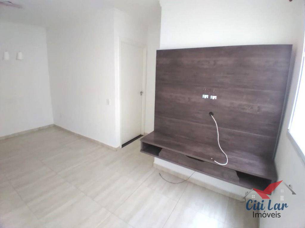 Apartamento à venda com 2 quartos, 41m² - Foto 2