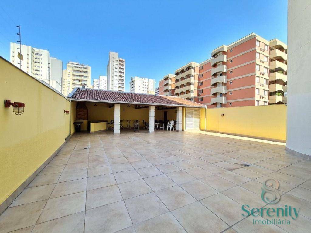 Apartamento para alugar com 4 quartos, 300m² - Foto 21