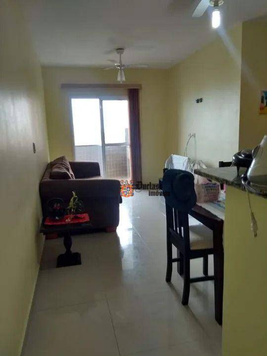 Apartamento à venda com 2 quartos, 75m² - Foto 4