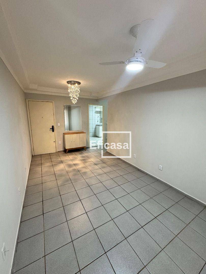 Apartamento à venda com 2 quartos, 70m² - Foto 1