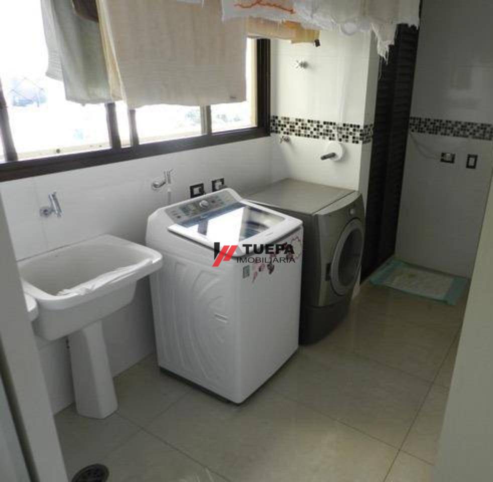 Apartamento à venda com 4 quartos, 240m² - Foto 15