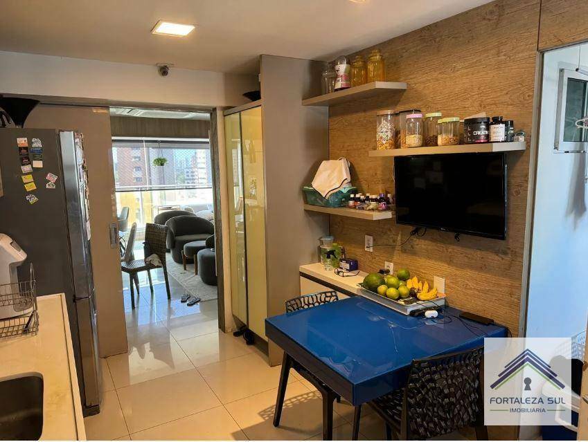 Apartamento à venda com 3 quartos, 150m² - Foto 7