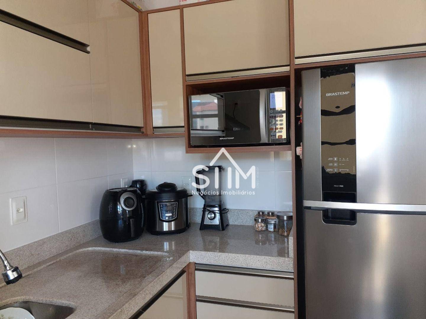 Apartamento à venda com 2 quartos, 73m² - Foto 4