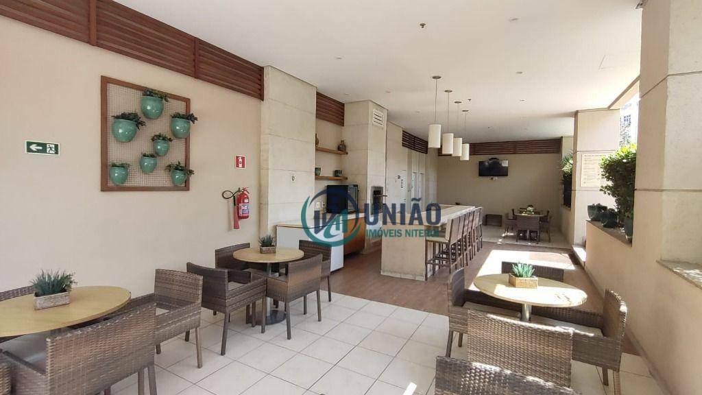 Apartamento à venda com 2 quartos, 60m² - Foto 19