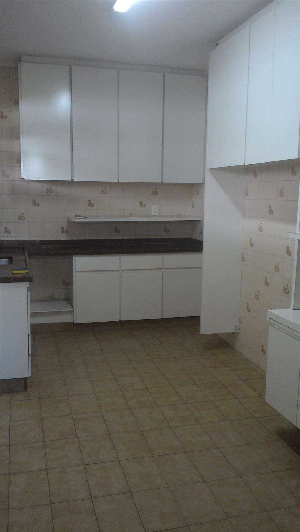 Sobrado à venda com 4 quartos, 250m² - Foto 11