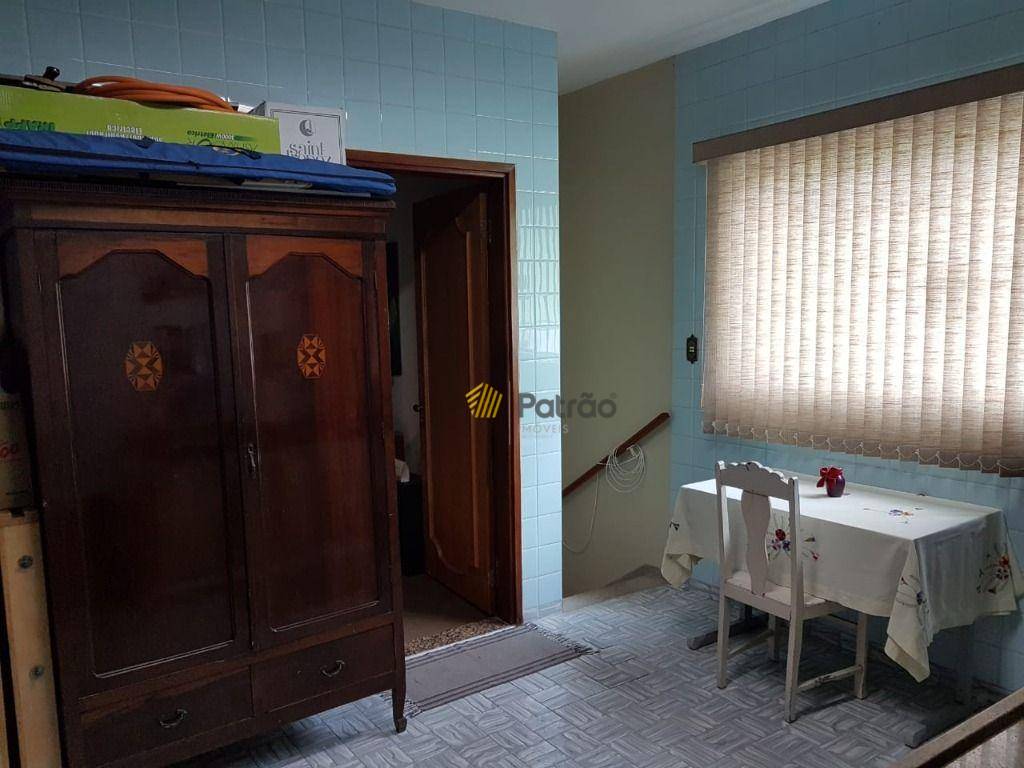 Casa à venda e aluguel com 3 quartos, 269m² - Foto 16