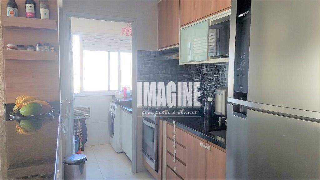 Apartamento à venda com 2 quartos, 63m² - Foto 16